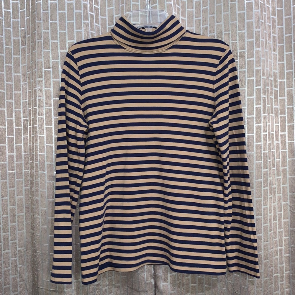 Appleseeds Turtleneck